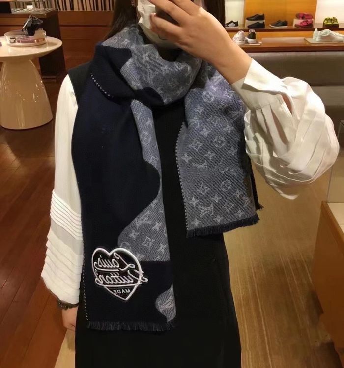 Louis Vuitton Scarf LV00144